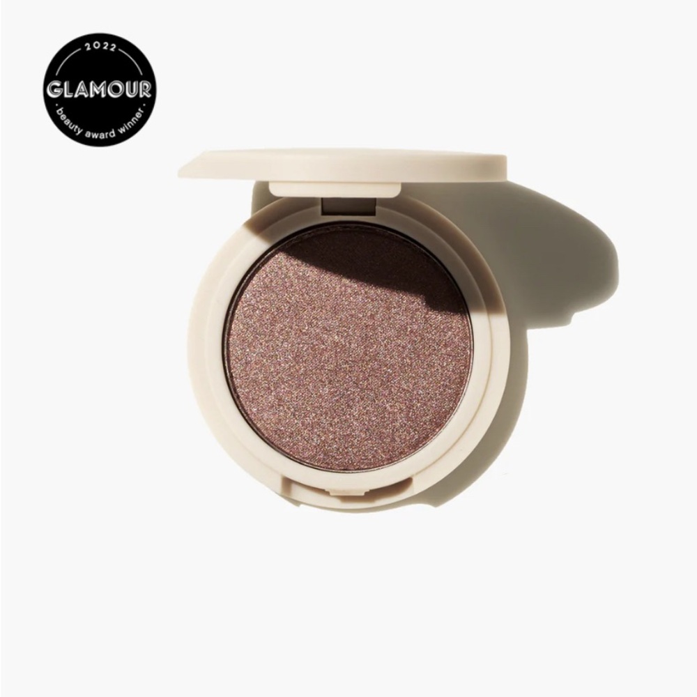 Glamour Brown Eyeshadow with Shimmering Finish